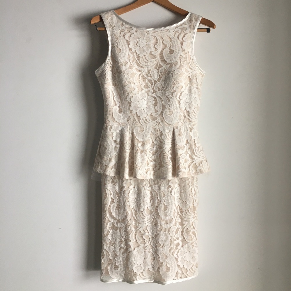 Nightway David’s Bridal Ivory Lace Sheer Peplum Cocktail Dress Size 6 Like New